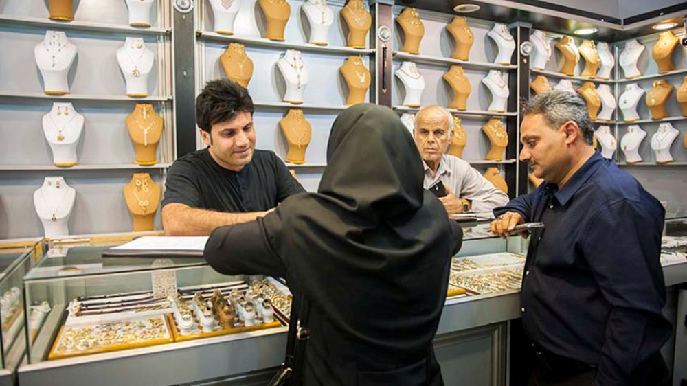 بازرسی از طلافروشی