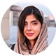 ملیکا با پس زمینه محیط